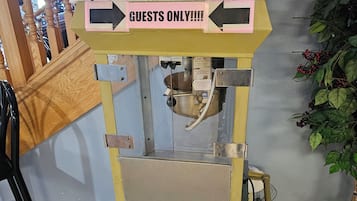 Snack-bar