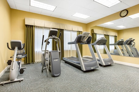 Fitness facility. The Oaks Hotel Paso Robles