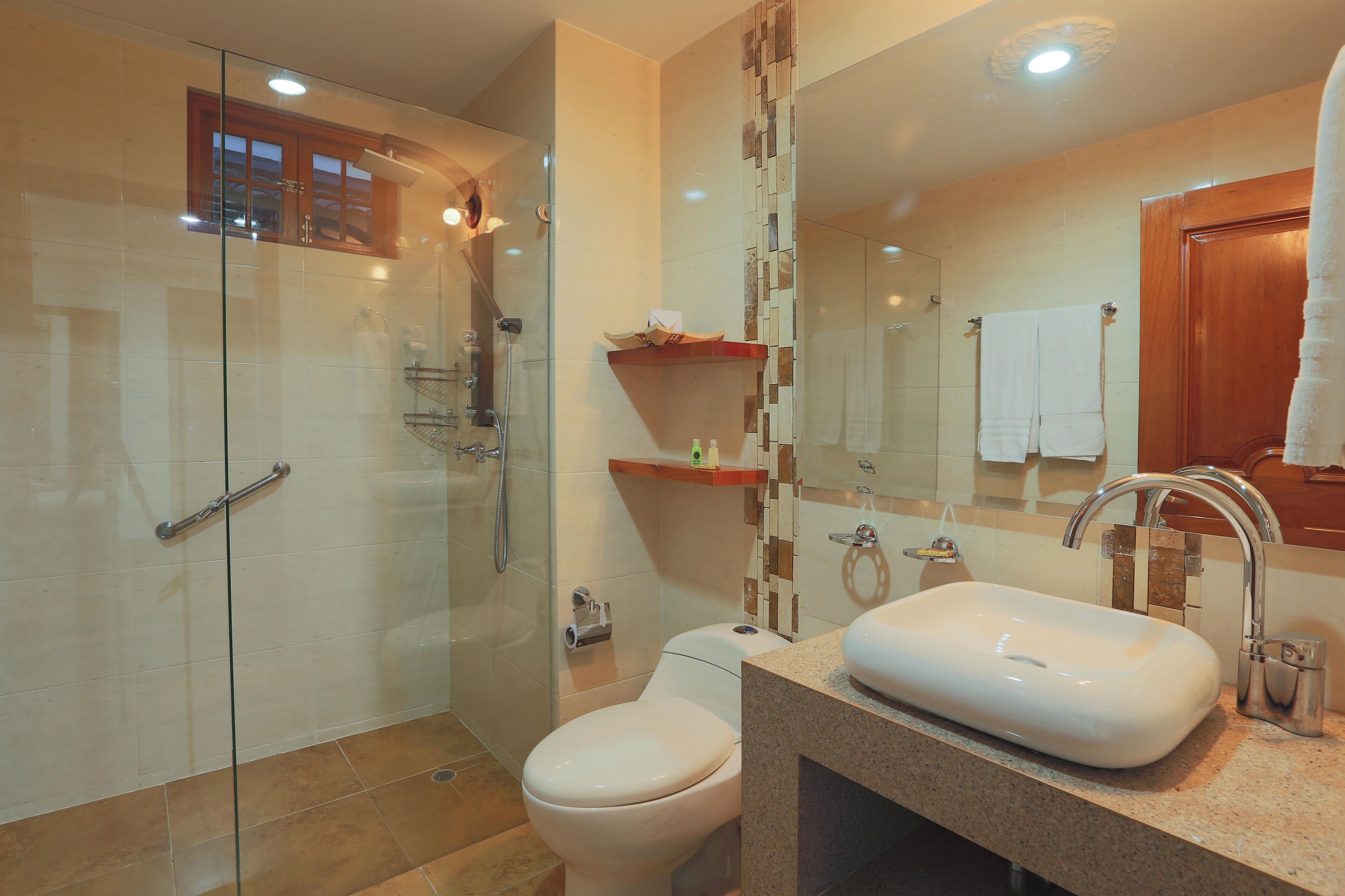 1 bedroom, in-room safe, individually decorated, desk