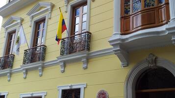 واجهة المنشأة