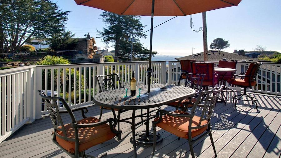 Ocean Echo Inn and Beach Cottages