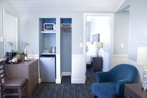 Blue Whale Room (11), Family Double - No Dogs | 1 bedroom, pillowtop beds, individually decorated