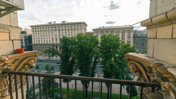 Suite, 1 Bedroom ( 21 Kreshatyk street) | Balcony view - Alma Apartments (Kyiv)