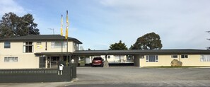 Front of property - Thornton Lodge Motel (Waipukurau)