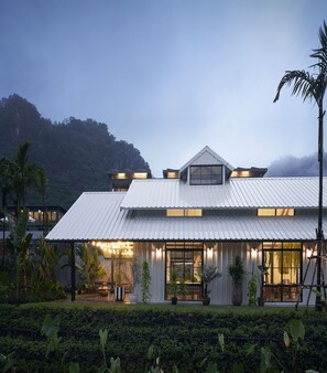 Front of property - The Peri Hotel Khao Yai (Pak Chong)