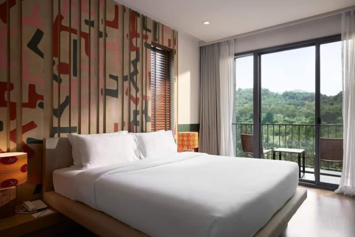 1 bedroom, in-room safe, individually decorated, rollaway beds