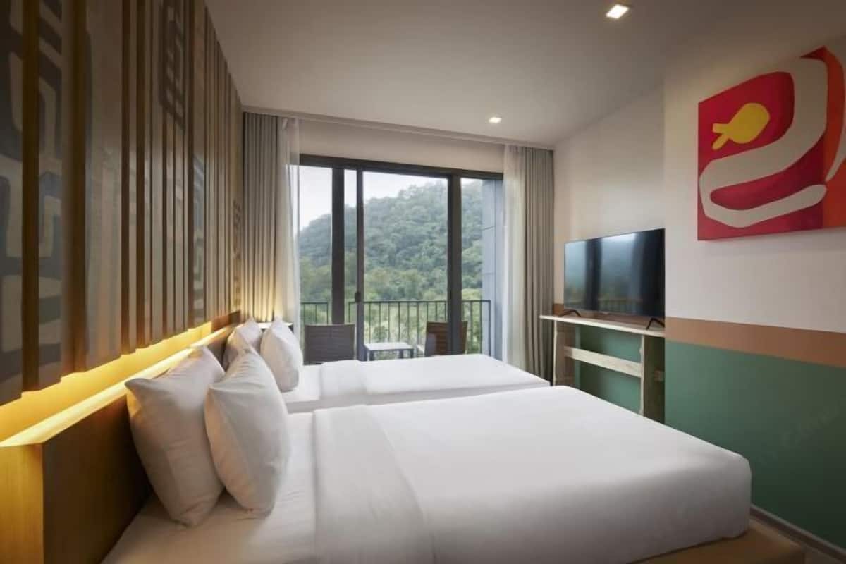 1 bedroom, in-room safe, individually decorated, rollaway beds