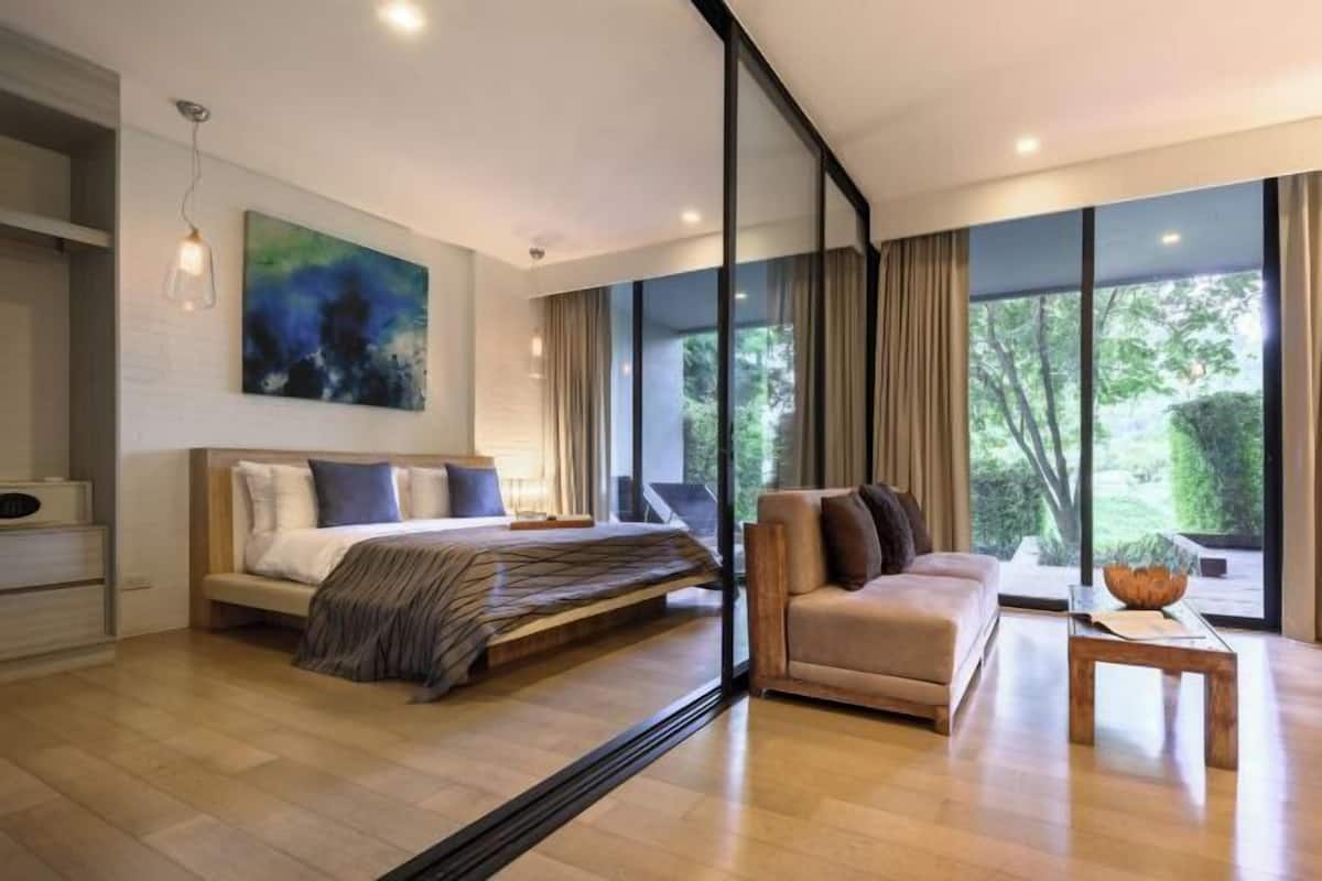 1 Schlafzimmer, Zimmersafe, individuell dekoriert, Zustellbetten