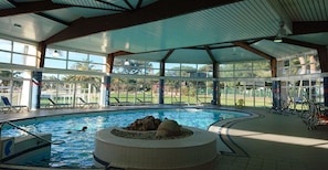 Indoor pool, pool loungers