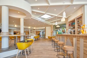 Bar (en el alojamiento)