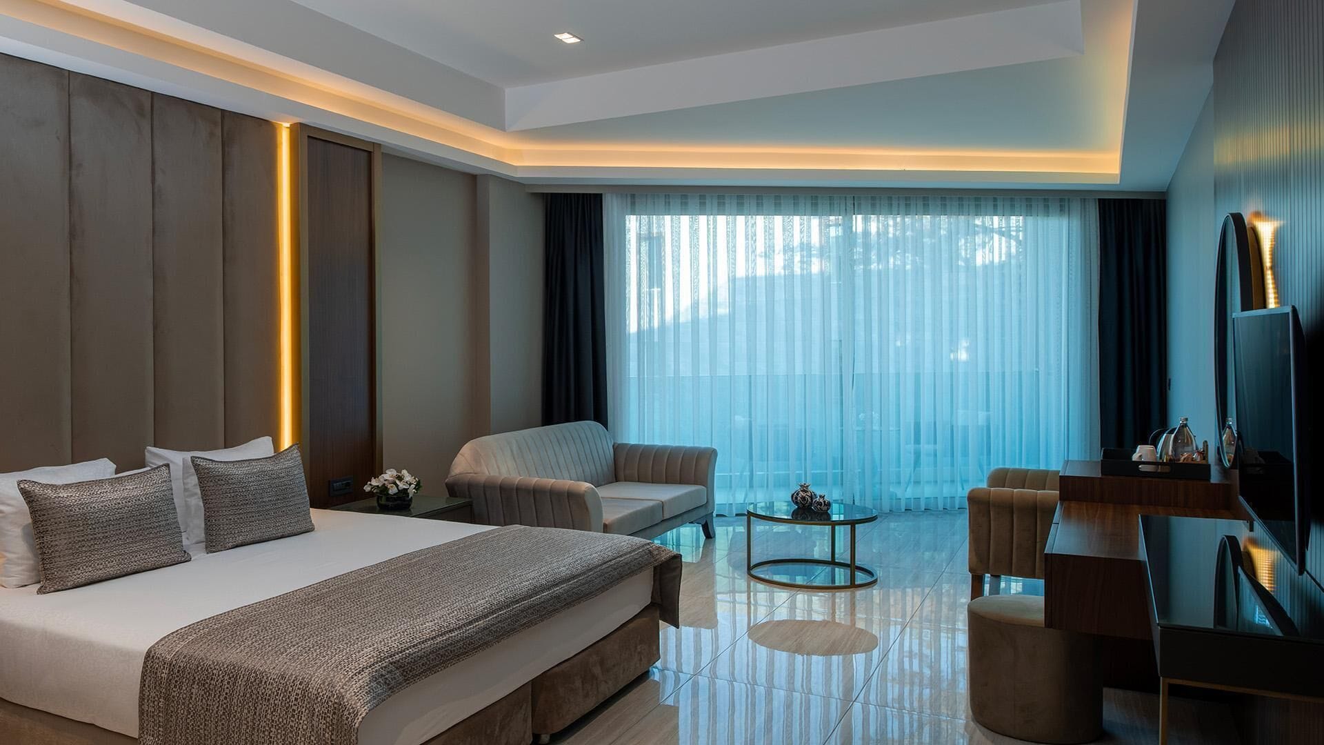 Articles gratuits dans le mini-bar, coffres-forts dans les chambres