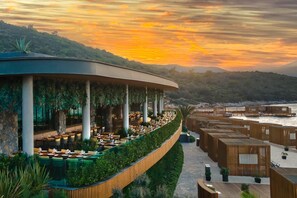 6 restaurants, spécialités Cuisine internationale