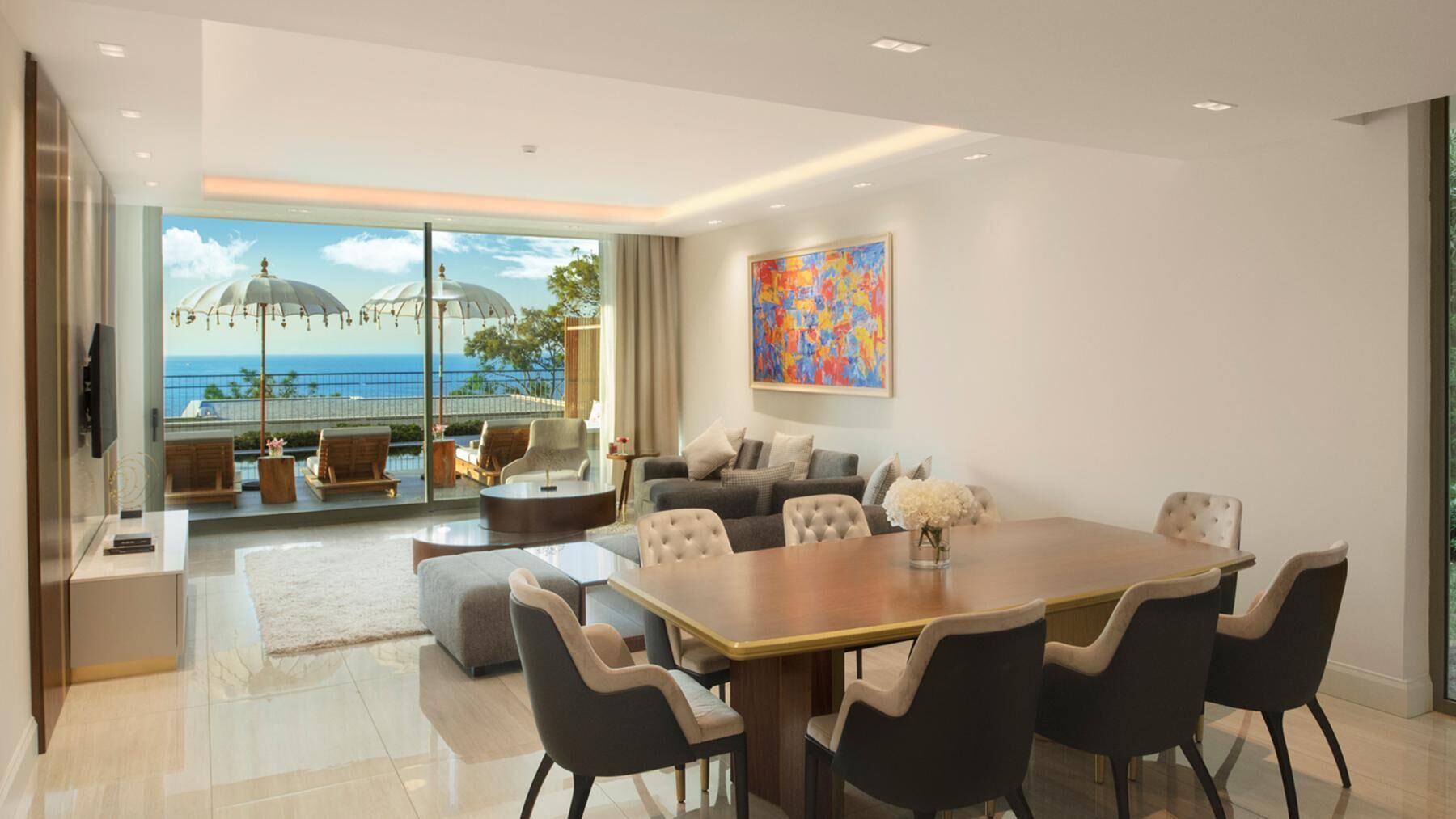 Articles gratuits dans le mini-bar, coffres-forts dans les chambres