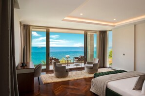 Free minibar, in-room safe, blackout curtains, soundproofing