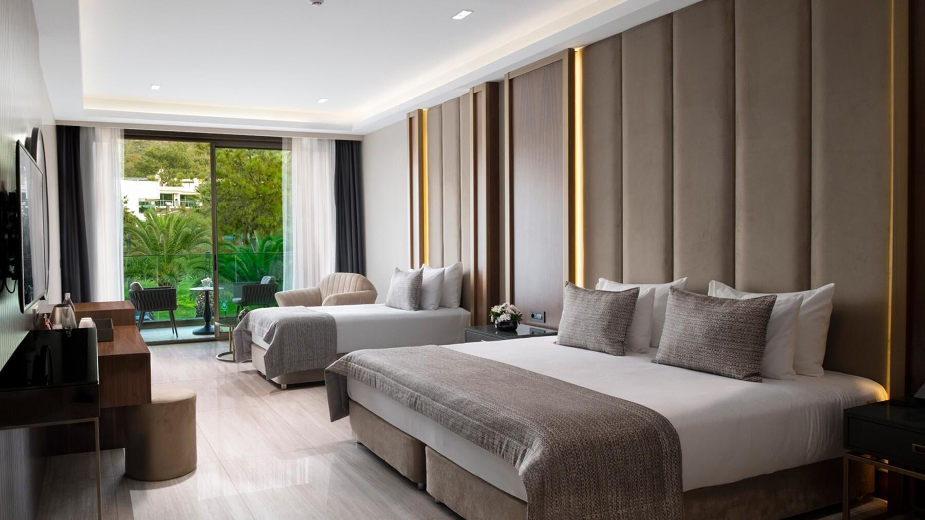 Articles gratuits dans le mini-bar, coffres-forts dans les chambres