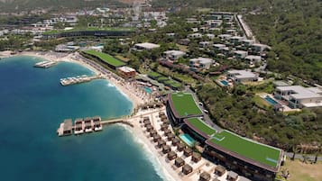 Private beach, white sand, beach cabanas, sun loungers