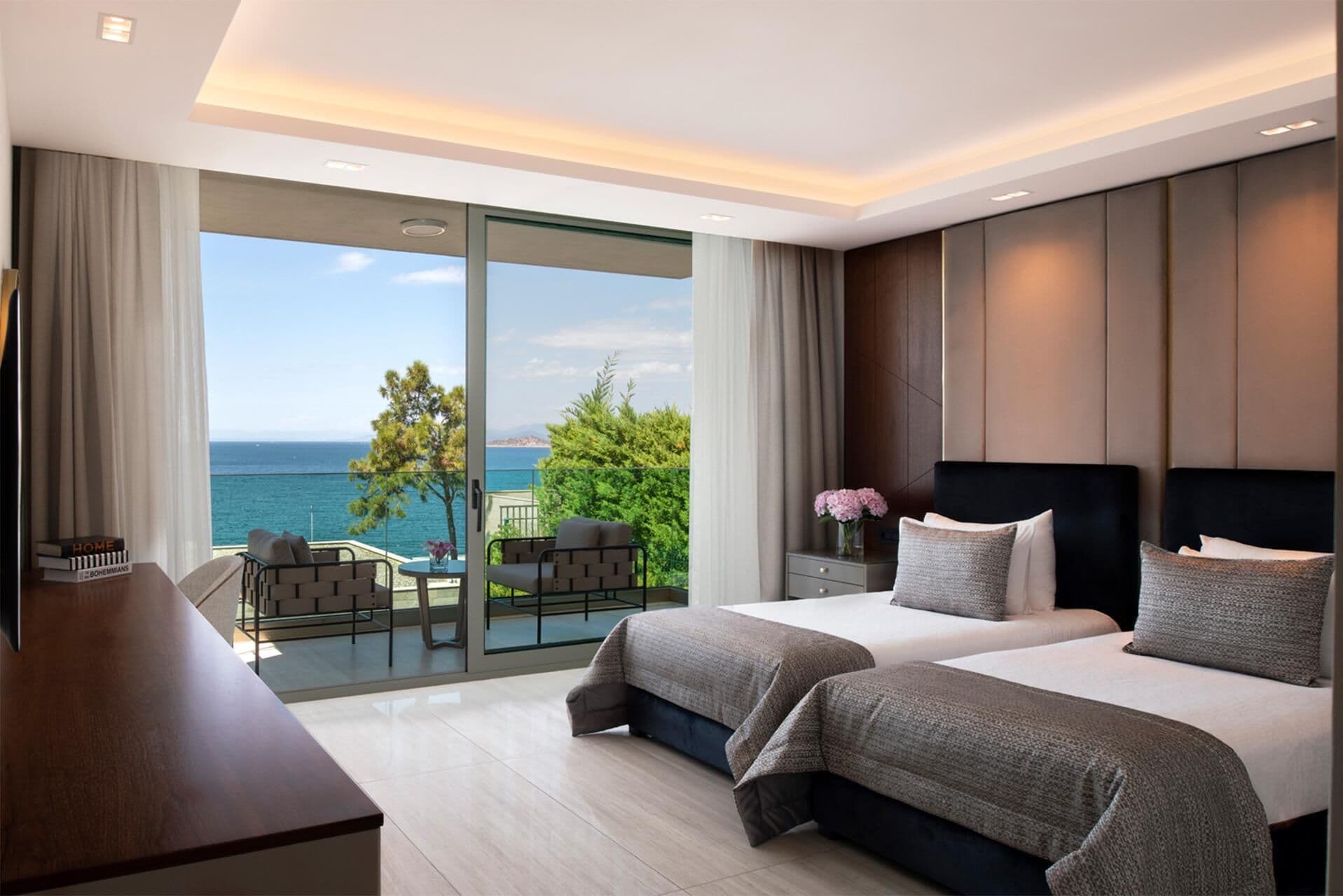 Free minibar, in-room safe, blackout drapes, soundproofing