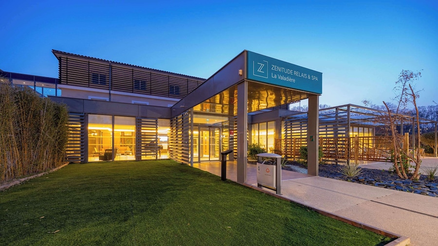 Zenitude Hotel la Valadière, an Ascend Collection Hotel
