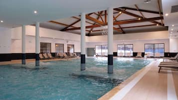 Salas para tratamentos a dois, sauna seca, sauna a vapor
