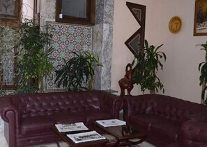 Kawasan tempat duduk lobi