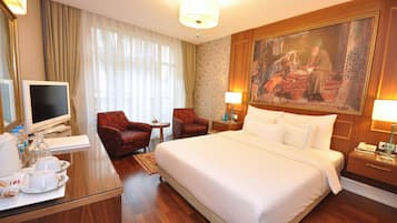Ropa de cama de alta calidad y artículos del minibar gratis