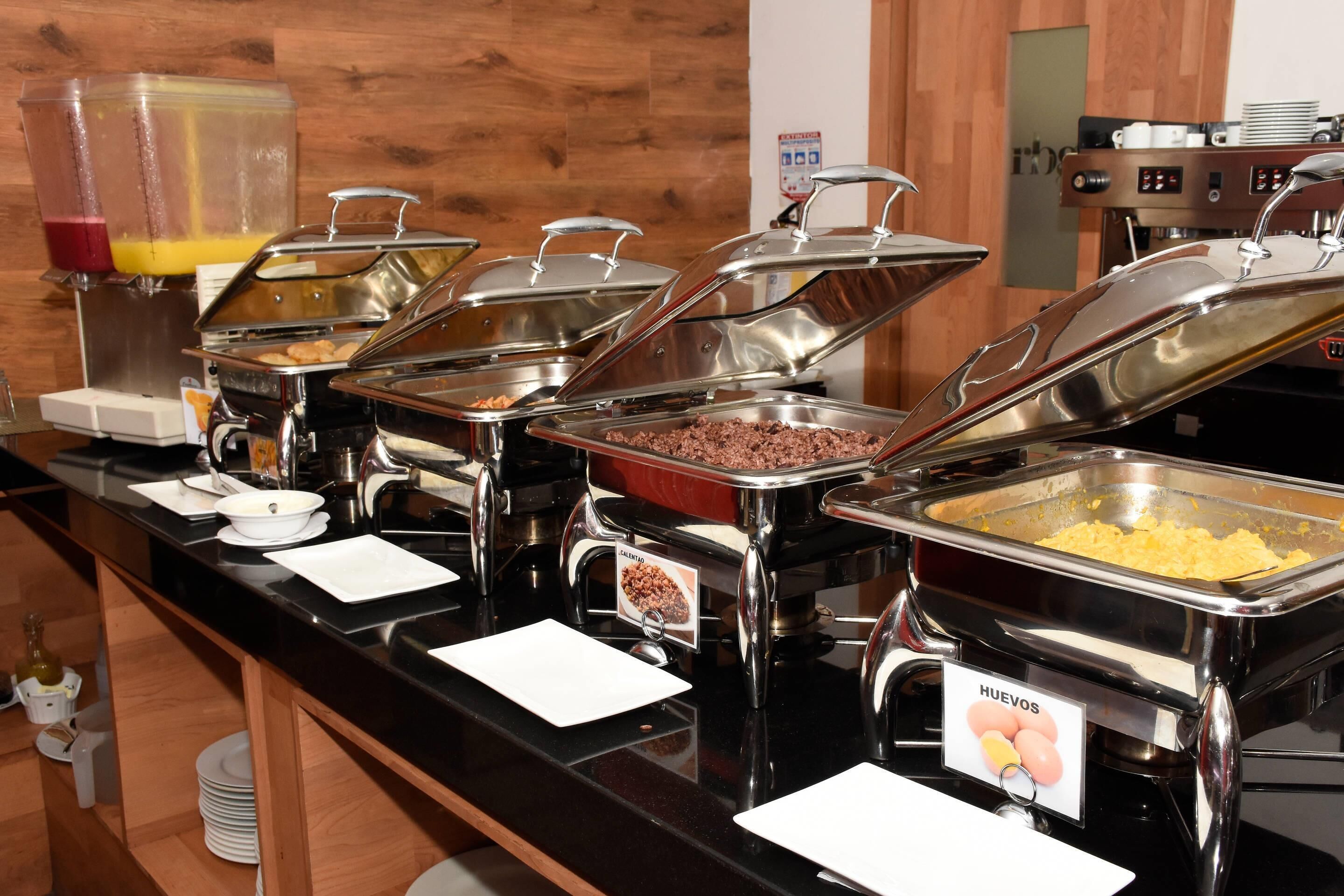 free daily cooked-to-order breakfast