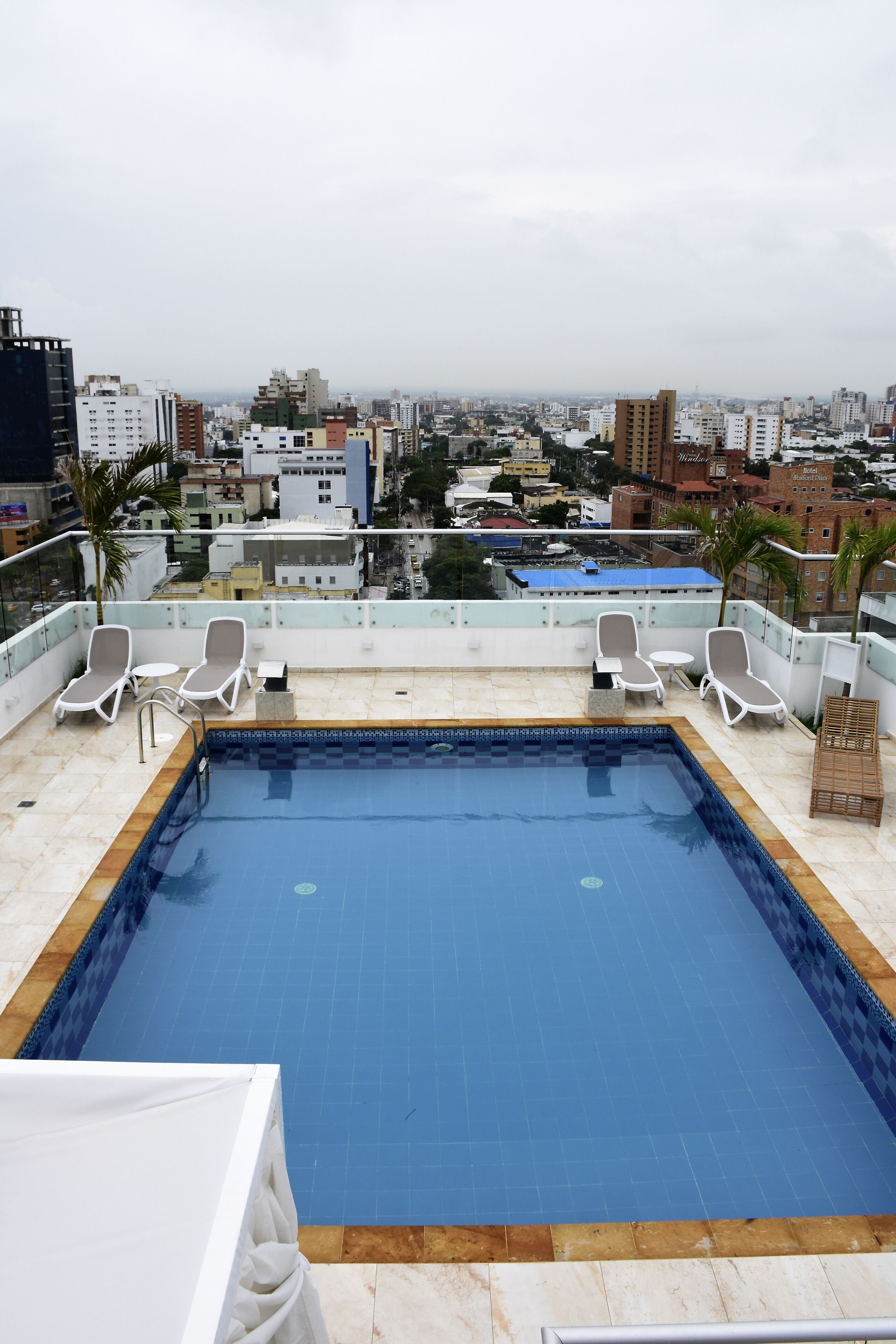 Outdoor pool, open 10:00 AM to 7:00 PM, sun loungers