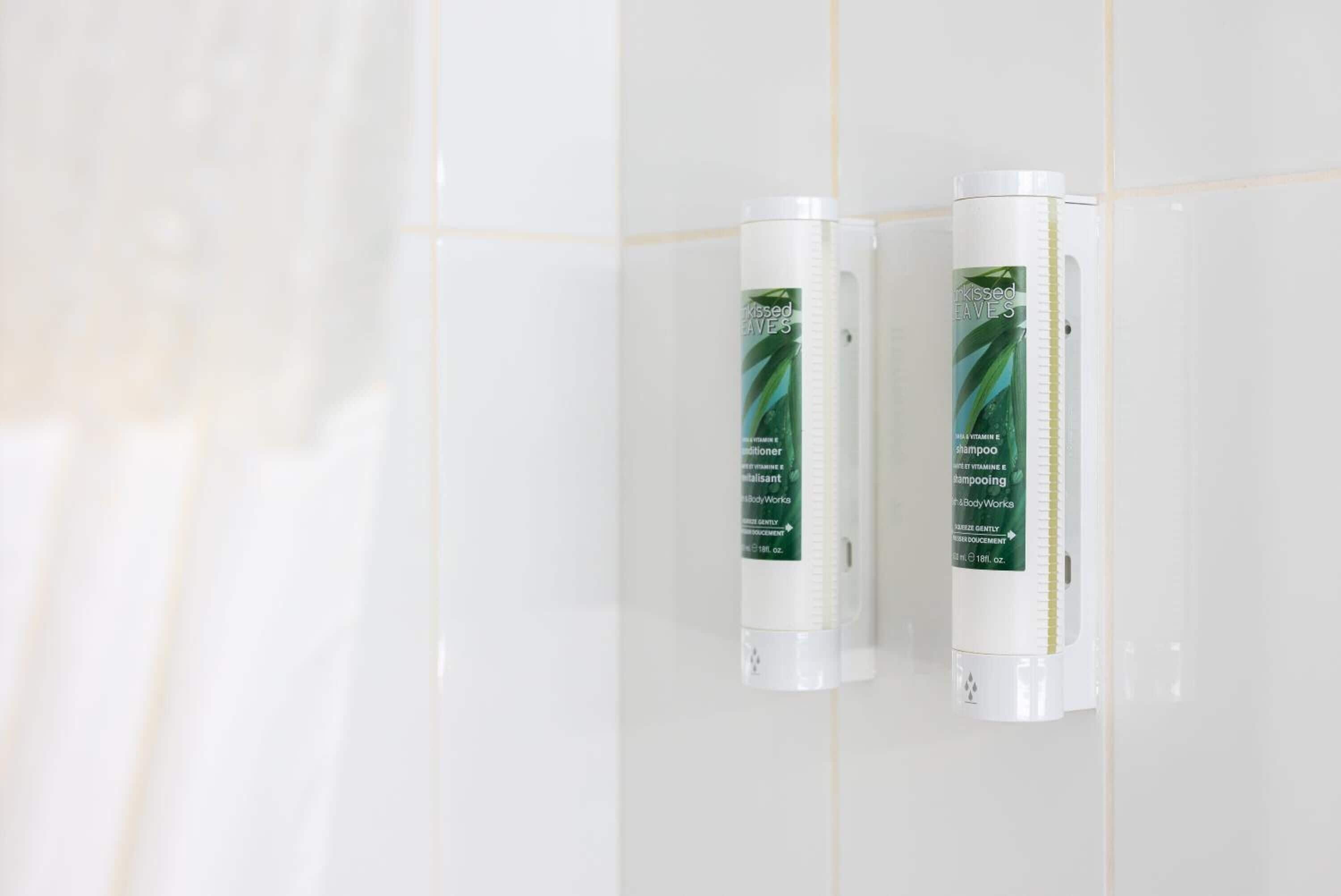 combined shower/bathtub, hair dryer, bathrobes, towels