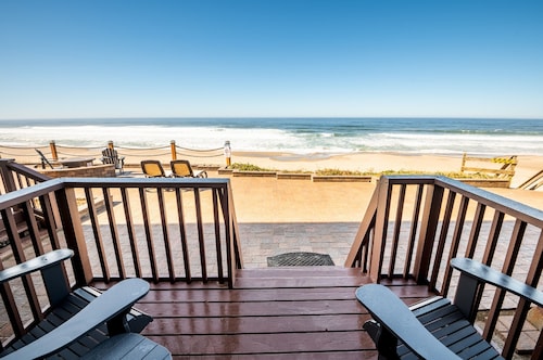 Sailor Jack's Oceanfront Inn