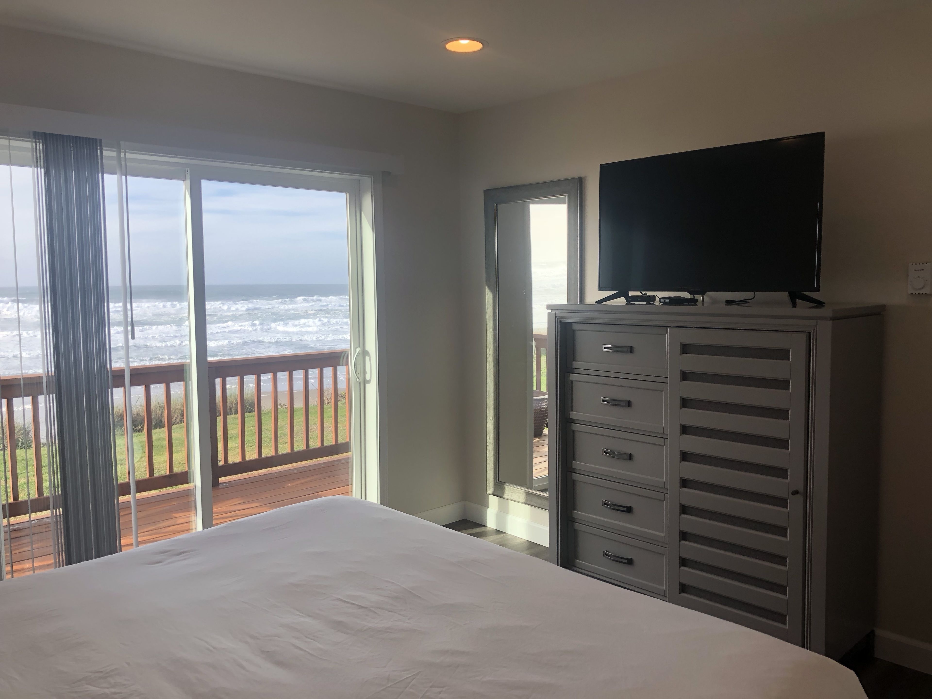 deluxe suite, 1 king bed with sofa bed, ocean view | beach/ocean view