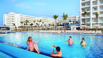 3 outdoor pools, free pool cabanas, pool umbrellas