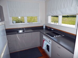 Huis, 3 slaapkamers | Privékeuken | Een koelkast, een microgolfoven, een kookplaat