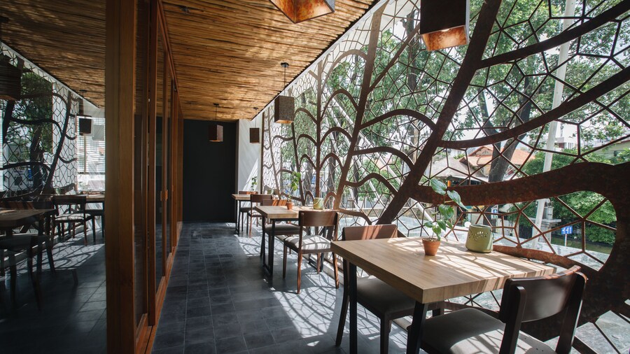EMM Hotel Saigon