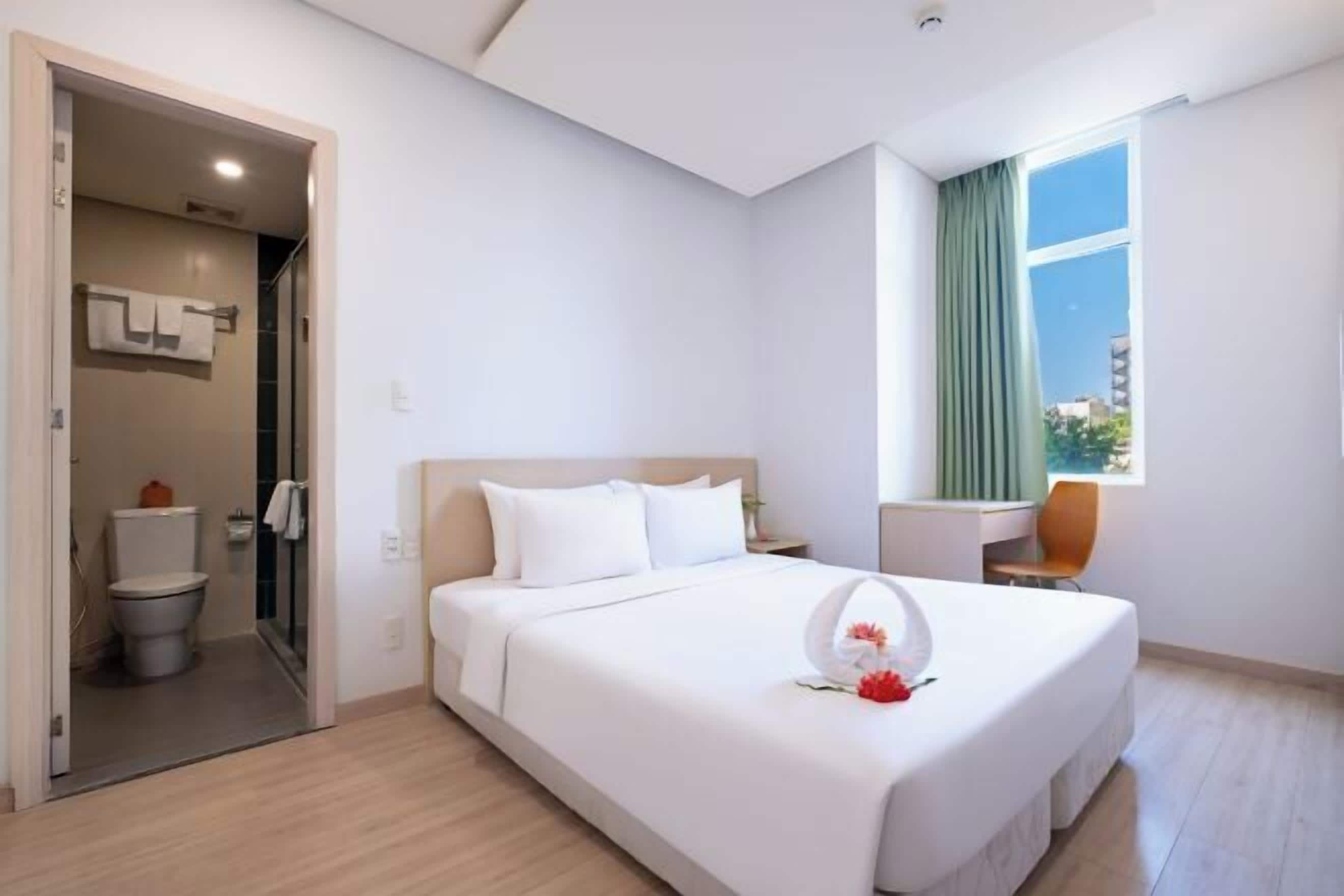 Minibar, in-room safe, desk, blackout curtains