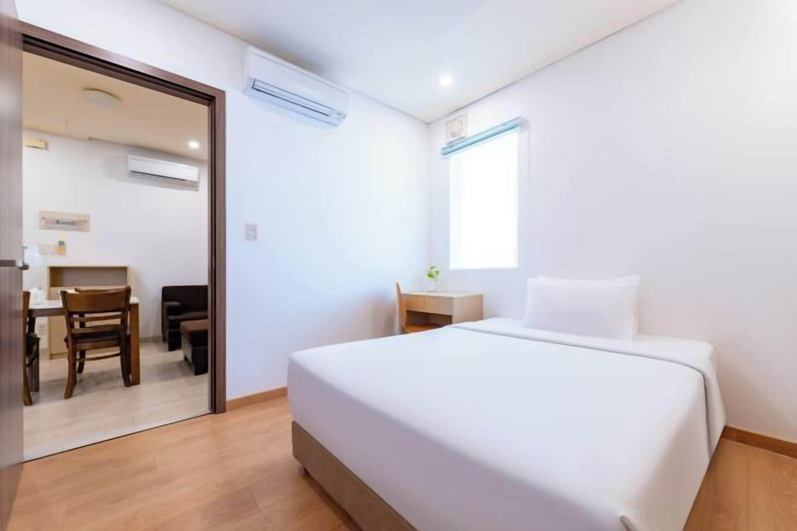 Minibar, in-room safe, desk, blackout curtains