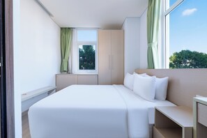 Minibar, in-room safe, desk, blackout curtains