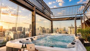 Rooftop pool