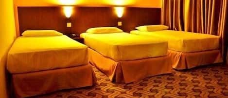 Desk, blackout drapes, free WiFi, bed sheets