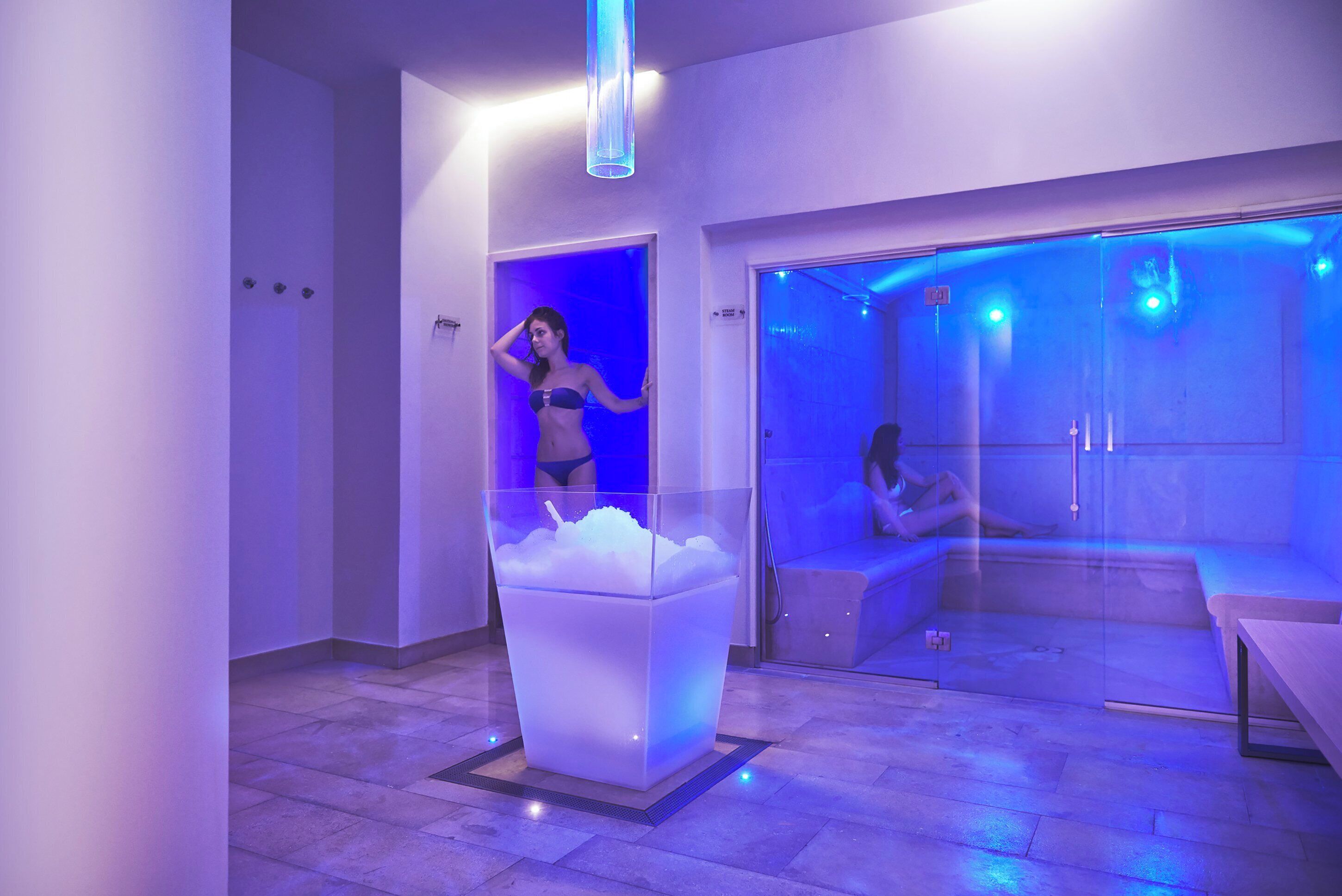 Sauna, hot tub, steam room, body treatments, mud baths, hydrotherapy