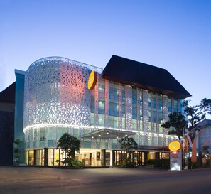 Exterior detail - HARRIS Hotel Raya Kuta Bali (Kuta)