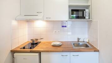 Suite, 1 Bedroom (For 4) | 1 bedroom, premium bedding, desk, soundproofing