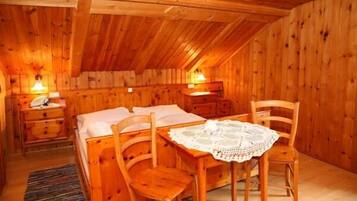 In-room safe, iron/ironing board, free cots/infant beds, rollaway beds