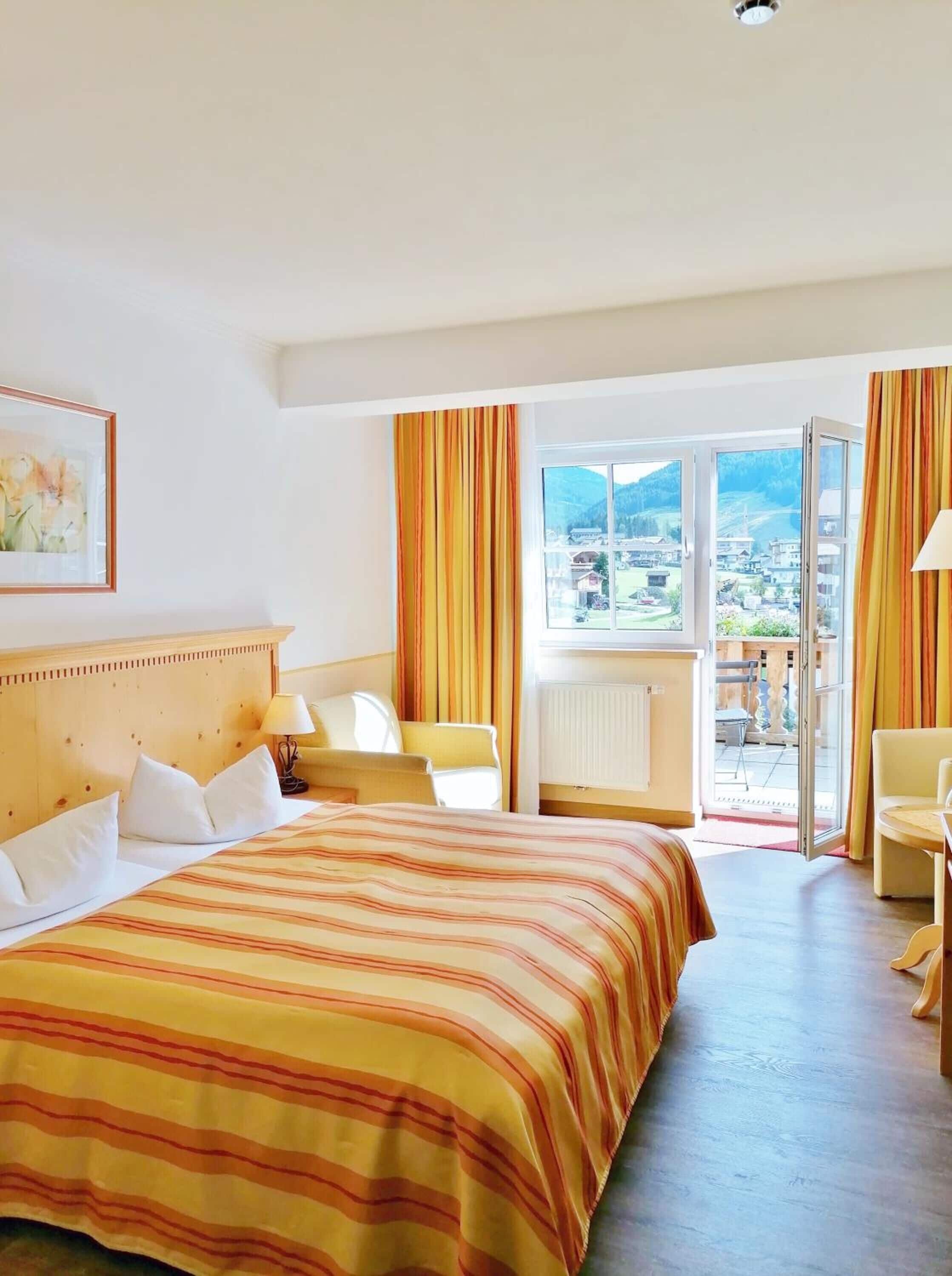 低刺激性寝具、セーフティボックス (室内)、客室ごとに異なる装飾、ベビーベッド (無料)