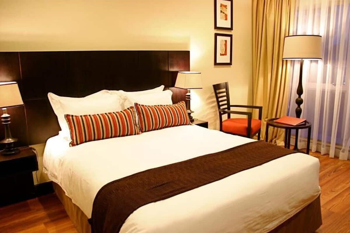 Ropa de cama hipoalergénica y minibar 