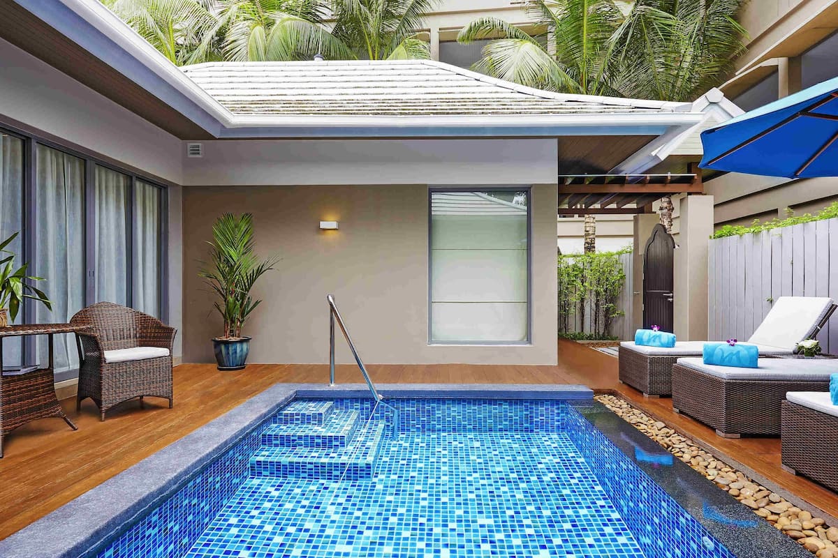 Villa, 2 Bedrooms | 2 bedrooms, free minibar items, in-room safe, desk