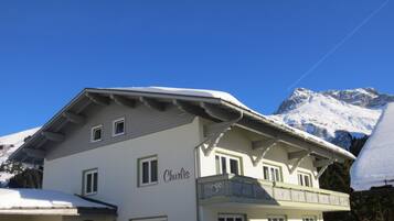 Majoituspaikan julkisivu