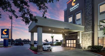 Comfort Inn & Suites Victoria North