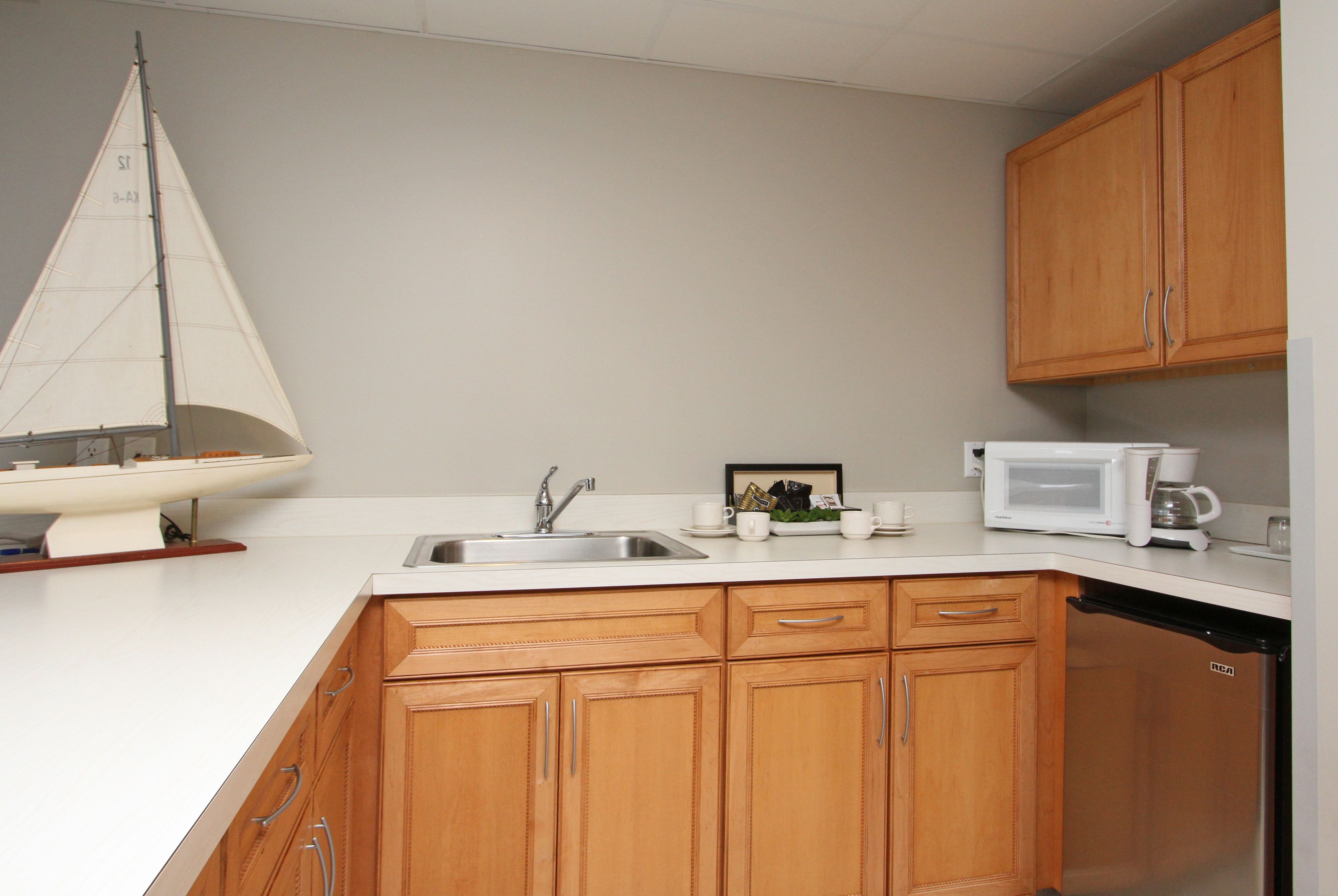 lakeside ultimate suite | private kitchen | mini-fridge, coffee/tea maker, dining tables