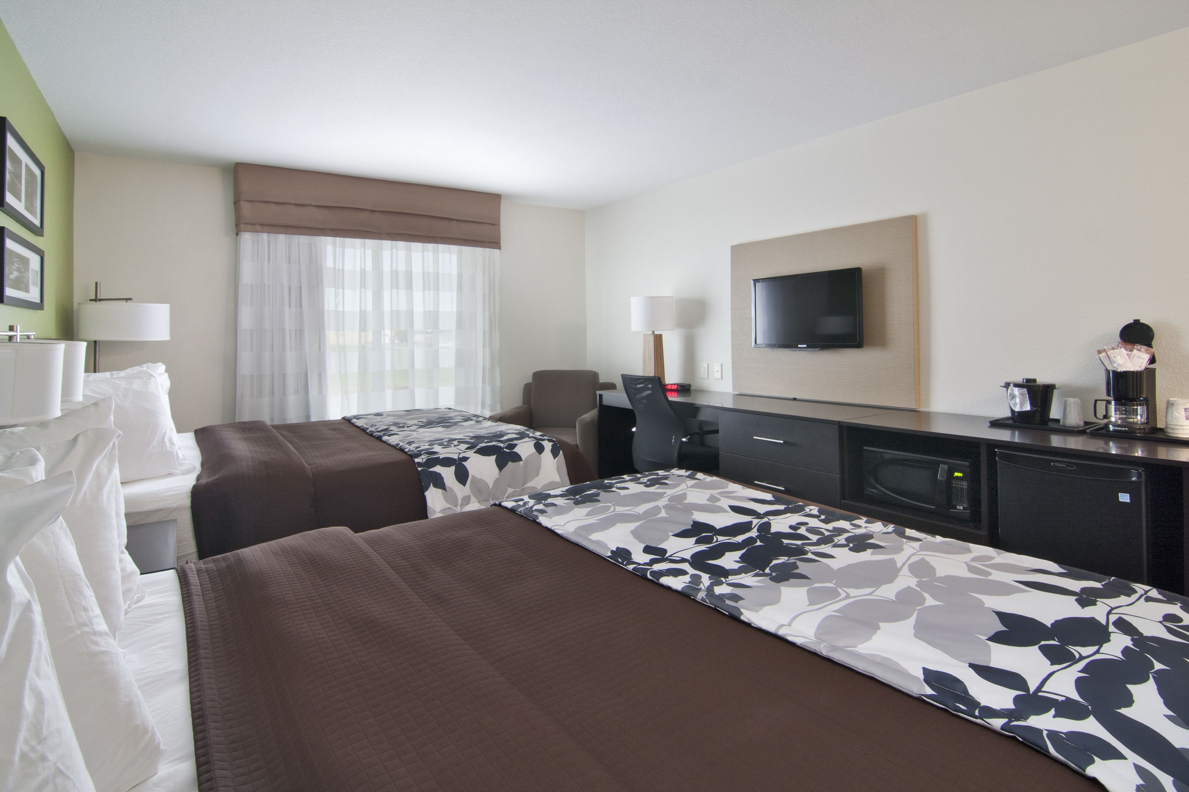 standard room, 2 queen beds, non smoking | in-room safe, desk, iron/ironing board, free cots/infant beds