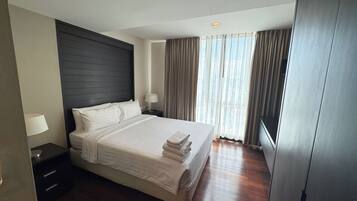 Studio | In-room safe, desk, blackout drapes, rollaway beds